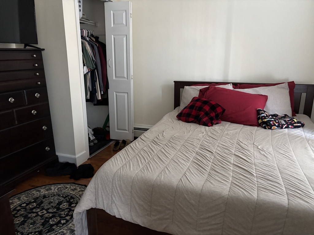 3 bed, 1 bath apartment for rent at 27-29 O St Unit 2, South Boston — photo 8 of 18