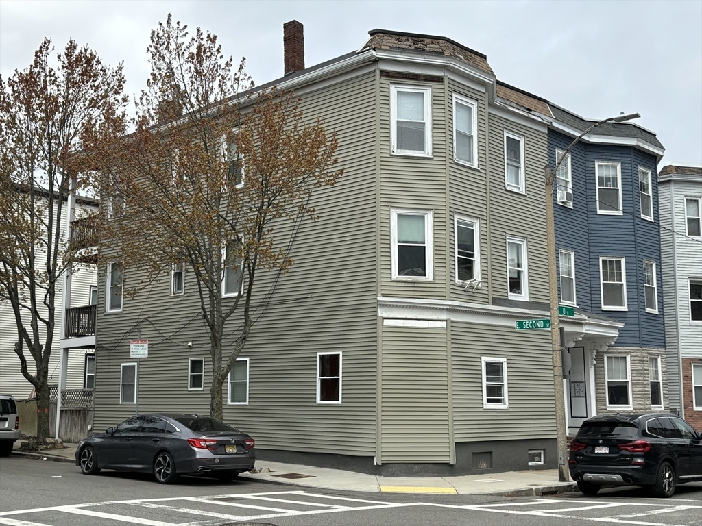 3 bed, 1 bath apartment for rent at 27-29 O St Unit 2, South Boston — photo 3 of 18