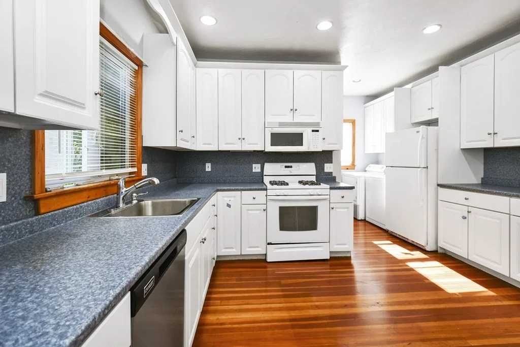 2 bed, 1 bath apartment for rent at 27-29 Phillips Ave Unit 1, Norwood