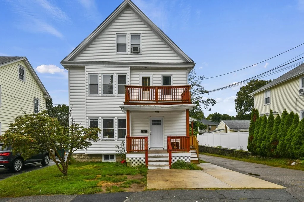 2 bed, 1 bath apartment for rent at 27-29 Phillips Ave Unit 2, Norwood