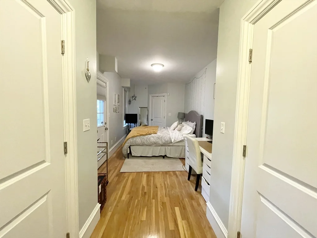 3 bed, 2 bath apartment for rent at 27 Telegraph St Unit Street, South Boston — photo 13 of 22
