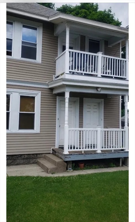 3 bed, 1 bath apartment for rent at 27-29 Vermont St Unit 2, Methuen — photo 3 of 4