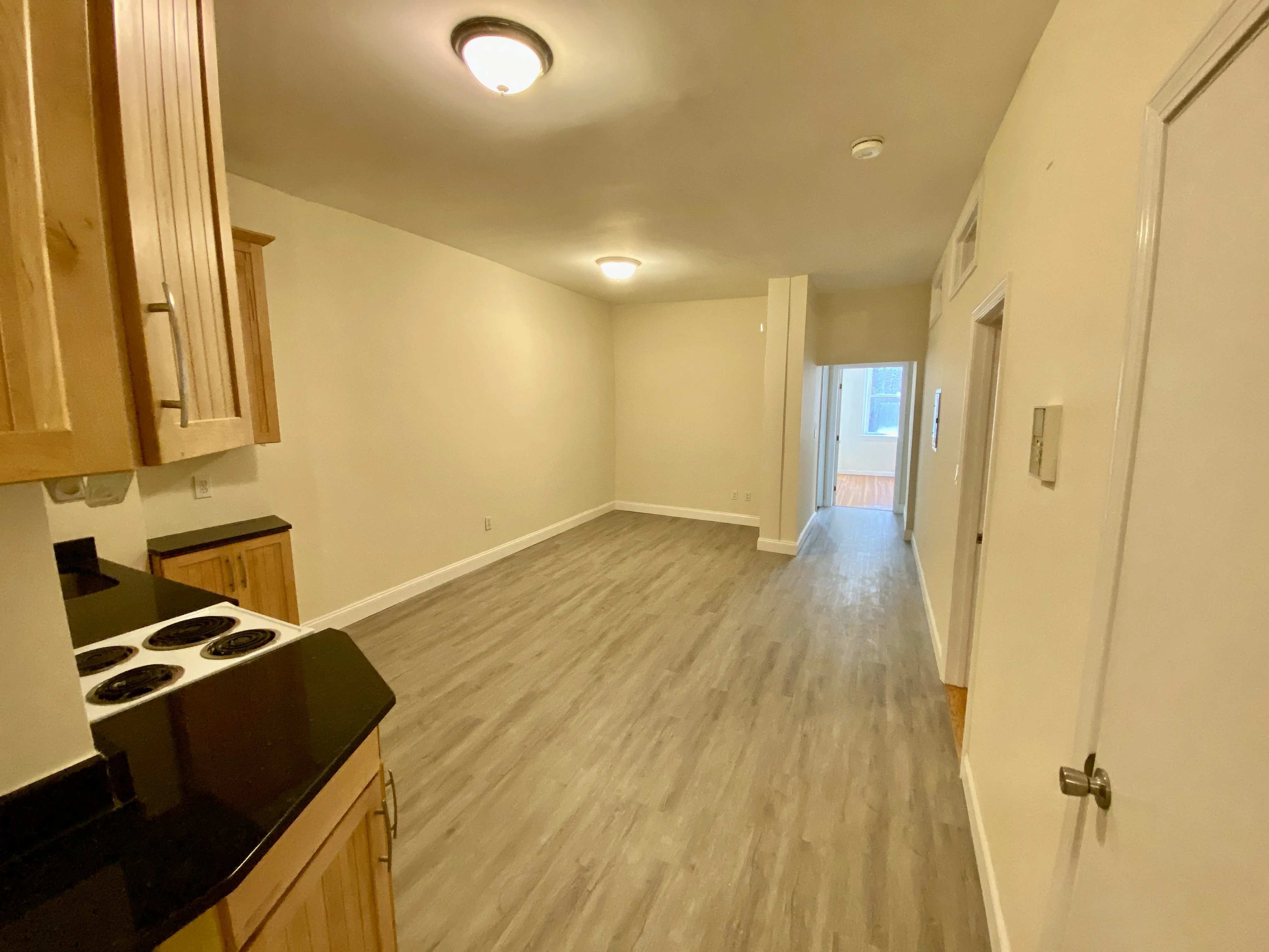 3 bed, 1.5 bath apartment for rent at 27 Aberdeen St Unit 4C, Fenway — photo 5 of 6