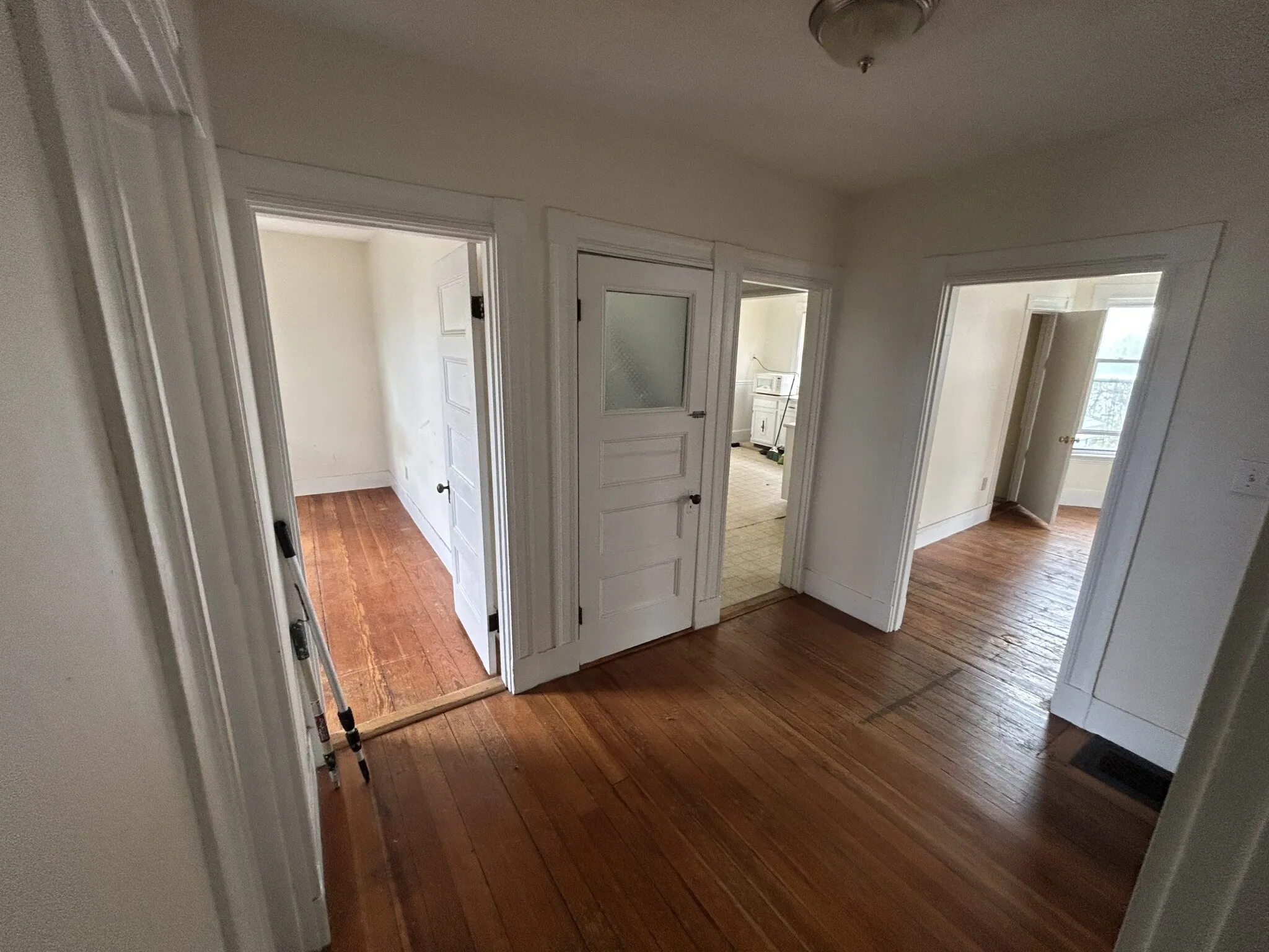 4 bed, 1 bath apartment for rent at 27 Albion St Unit 27R-1, Powder House Square — photo 14 of 22