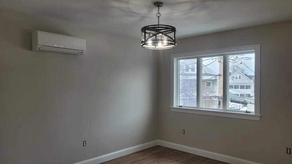 4 bed, 2 bath apartment for rent at 27 Amaranth Ave Unit 2, Medford — photo 8 of 29