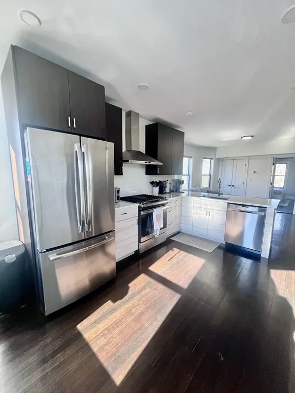 2 bed, 2 bath apartment for rent at 27 Armandine St Unit 3, Dorchester — photo 3 of 17