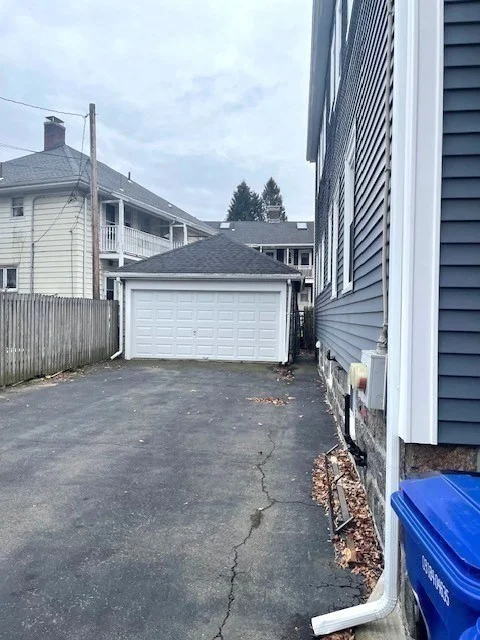 3 bed, 1 bath apartment for rent at 27 Austin St Unit 27, Milton — photo 12 of 15