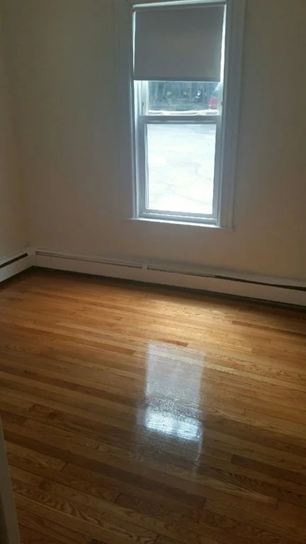 4 bed, 1 bath apartment for rent at 27 Bailey Unit 1, Dorchester — photo 4 of 5