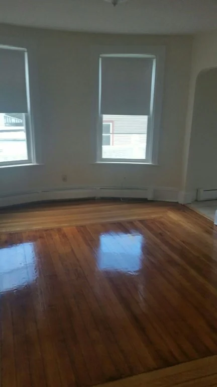 4 bed, 1 bath apartment for rent at 27 Bailey Unit 1, Dorchester — photo 5 of 5