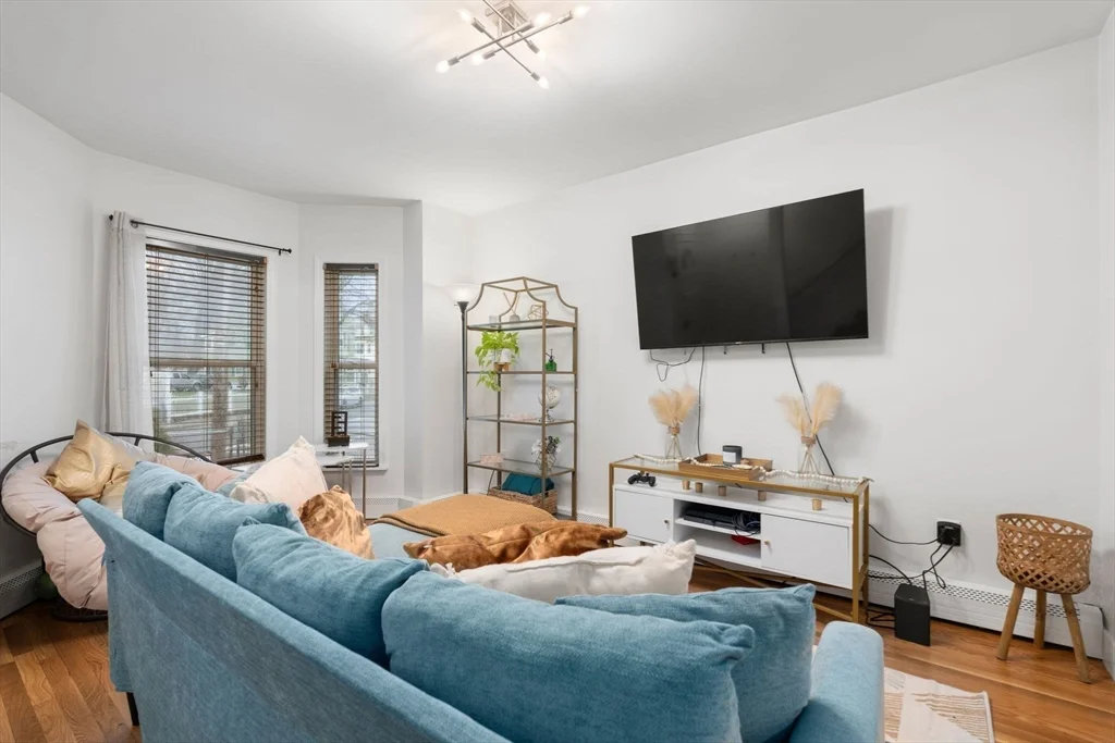 2 bed, 1.5 bath apartment for rent at 27 Ballou Ave Unit 27, Dorchester — photo 3 of 32