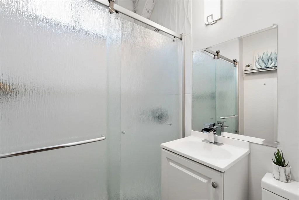 2 bed, 1.5 bath apartment for rent at 27 Ballou Ave Unit 27, Dorchester — photo 29 of 32
