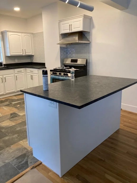 2 bed, 1.5 bath apartment for rent at 27 Ballou Ave Unit 27, Dorchester — photo 15 of 32