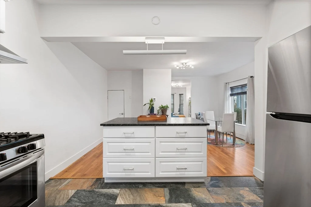 2 bed, 1.5 bath apartment for rent at 27 Ballou Ave Unit 27, Dorchester — photo 11 of 32