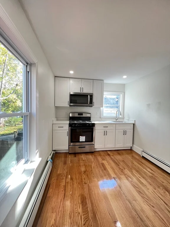 2 bed, 1 bath apartment for rent at 27 Barry St Unit 2R, Montclair — photo 1 of 24