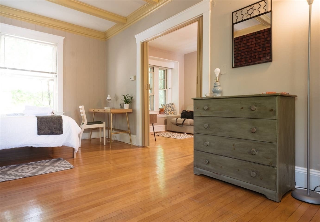 1 bed, 1 bath apartment for rent at 27 Barton Unit 1, Waltham — photo 2 of 7