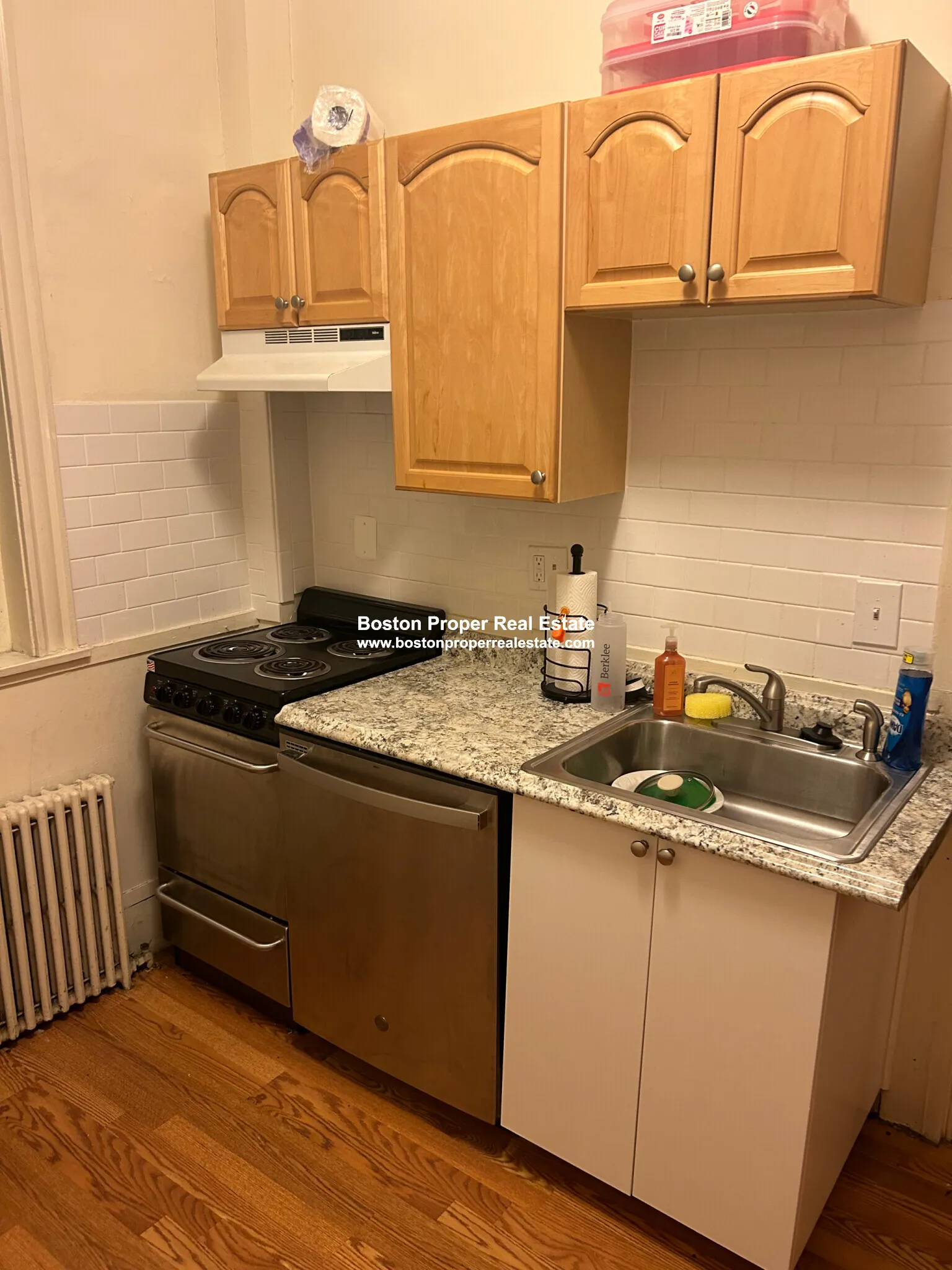 1 bed, 1 bath apartment for rent at 27 Bay State Rd Unit 2R, Fenway — photo 4 of 15