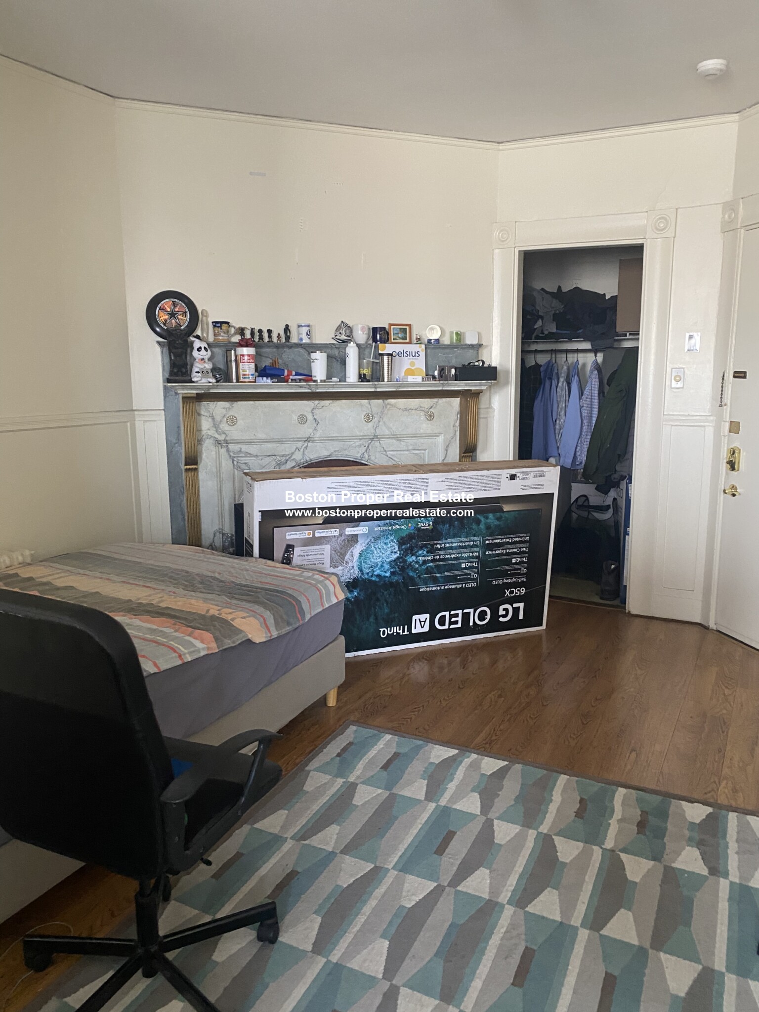 Studio bed, 1 bath apartment for rent at 27 Bay State Rd Unit 4R, Fenway — photo 5 of 10