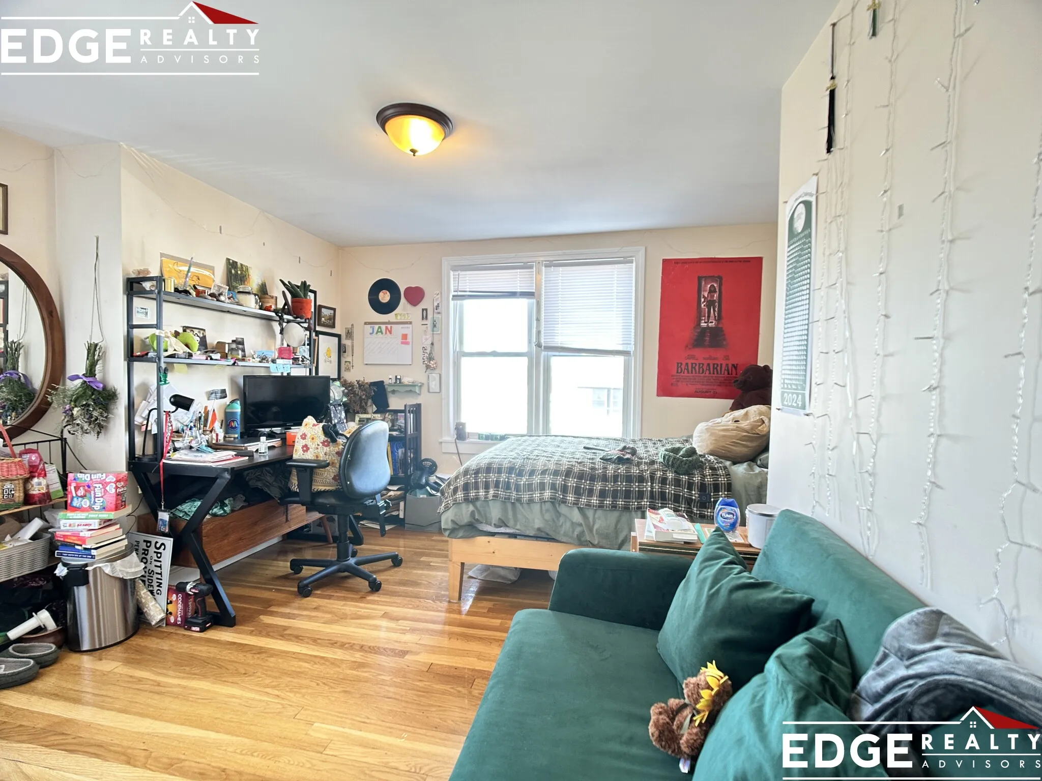 4 bed, 1 bath apartment for rent at 27 Bostonia Ave Unit 2, Oak Square — photo 9 of 10