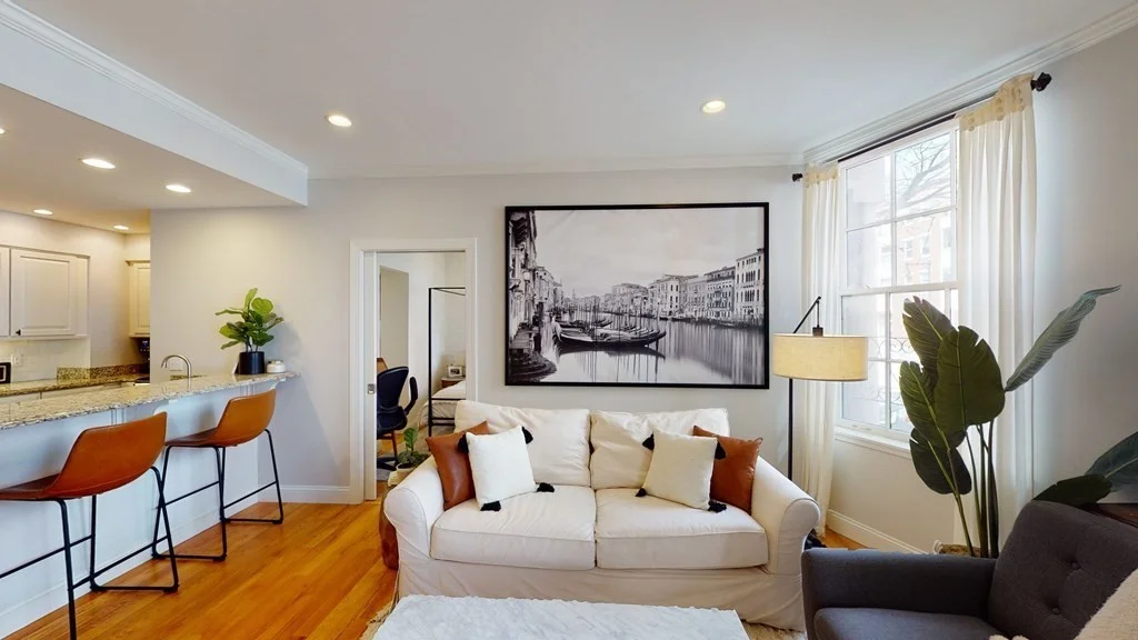 1 bed, 1 bath apartment for rent at 27 Bowdoin St Unit 1B, Beacon Hill — photo 1 of 17