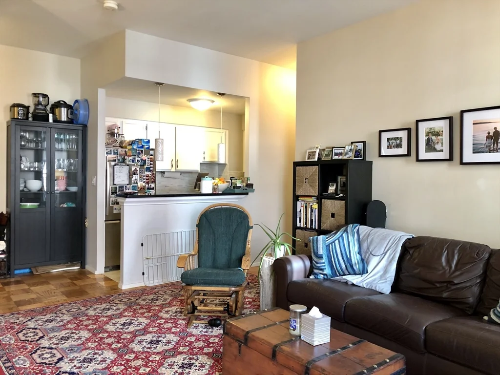 1 bed, 1 bath apartment for rent at 27 Bowdoin St Unit 2B, Beacon Hill — photo 5 of 11