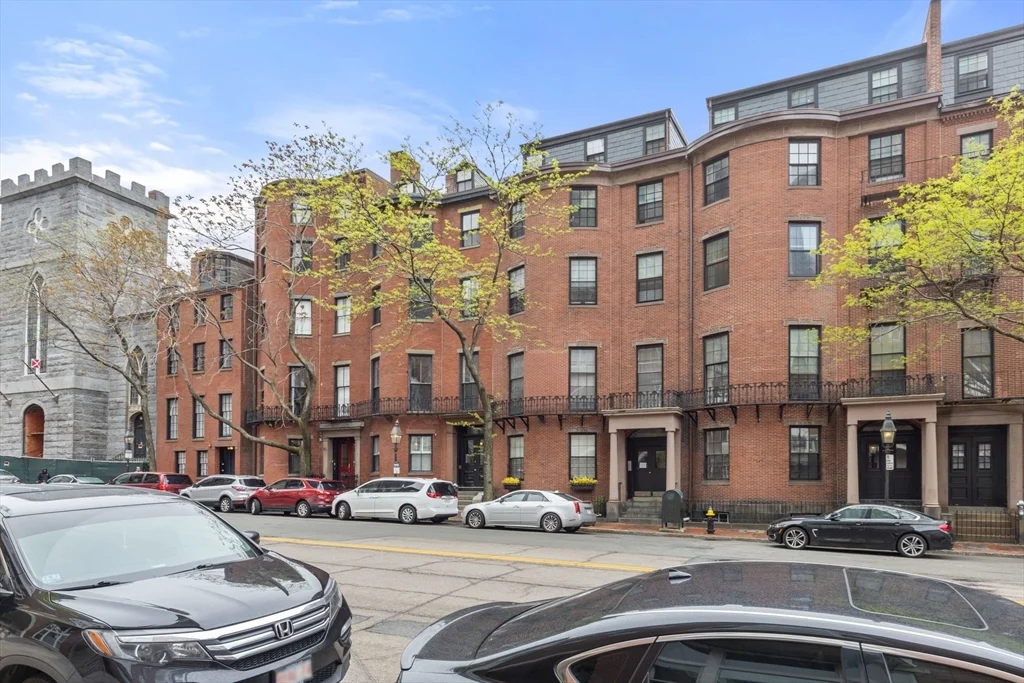 Studio bed, 1 bath apartment for rent at 27 Bowdoin Unit 1C, Beacon Hill — photo 2 of 21