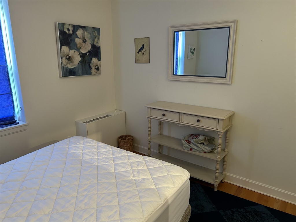 2 bed, 2 bath apartment for rent at 27 Bowdoin Unit 4 CD, Beacon Hill — photo 6 of 16
