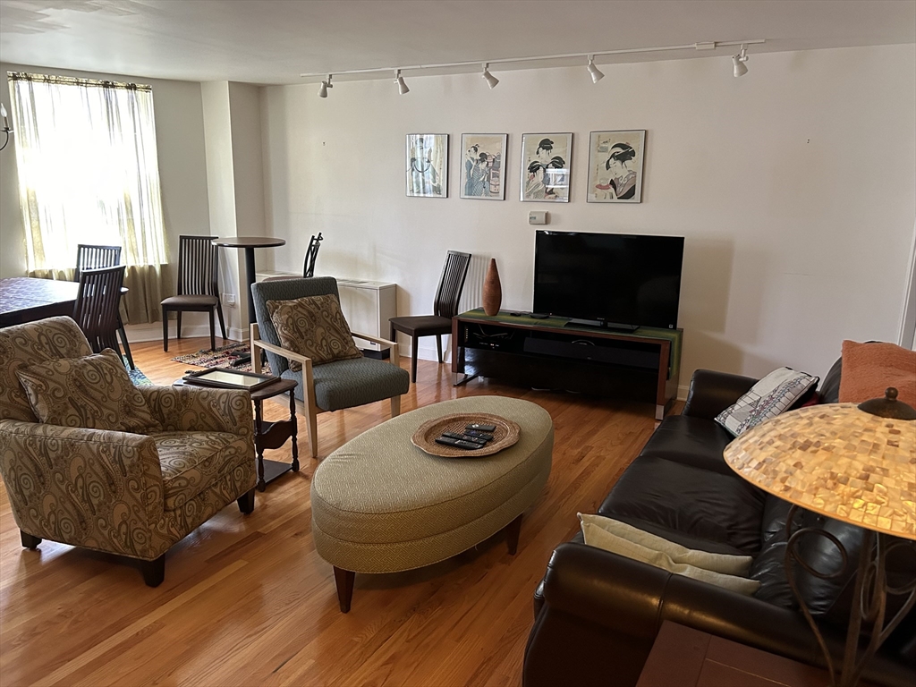 2 bed, 2 bath apartment for rent at 27 Bowdoin Unit 4 CD, Beacon Hill — photo 15 of 16