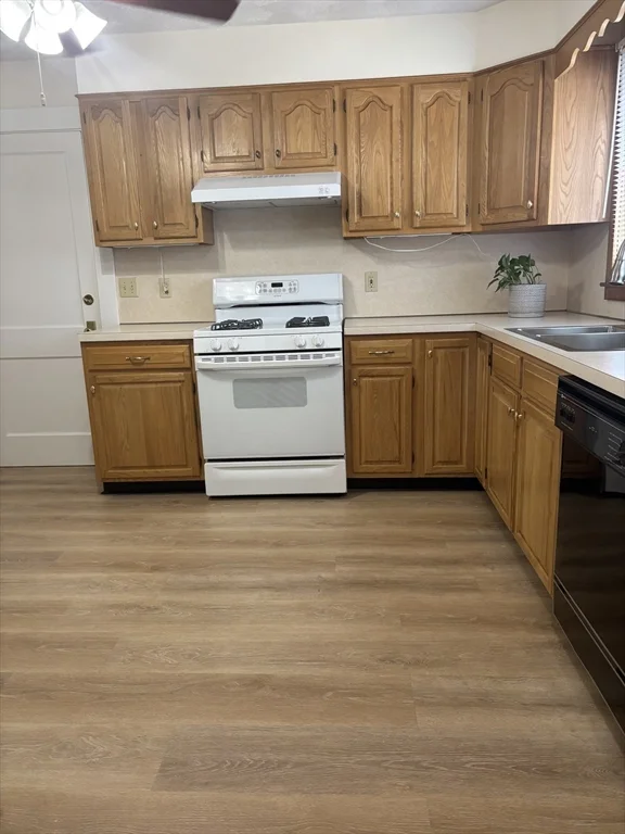 2 bed, 1 bath apartment for rent at 27 Broadway Unit 27, Nonantum — photo 9 of 14