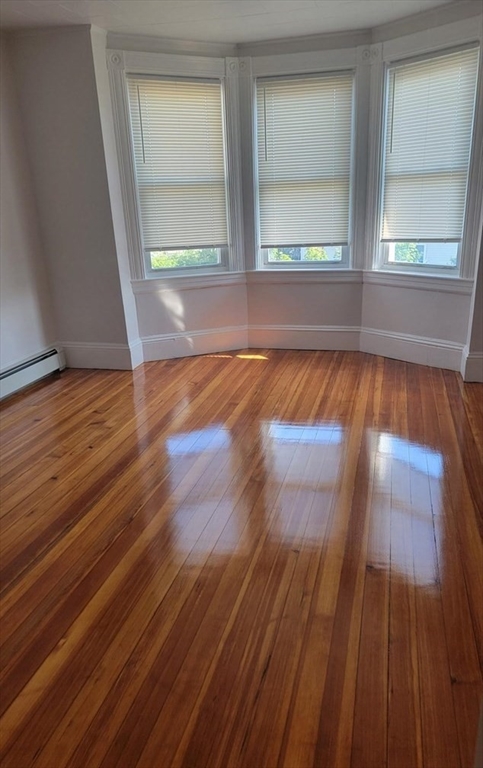 3 bed, 1 bath apartment for rent at 27 Brooks Ave Unit 27, Quincy — photo 8 of 15