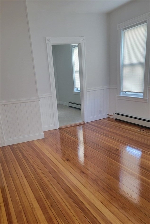 3 bed, 1 bath apartment for rent at 27 Brooks Ave Unit 27, Quincy — photo 4 of 15