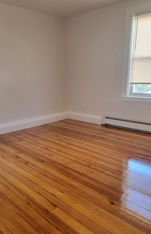 3 bed, 1 bath apartment for rent at 27 Brooks Ave Unit 27, Quincy — photo 11 of 15