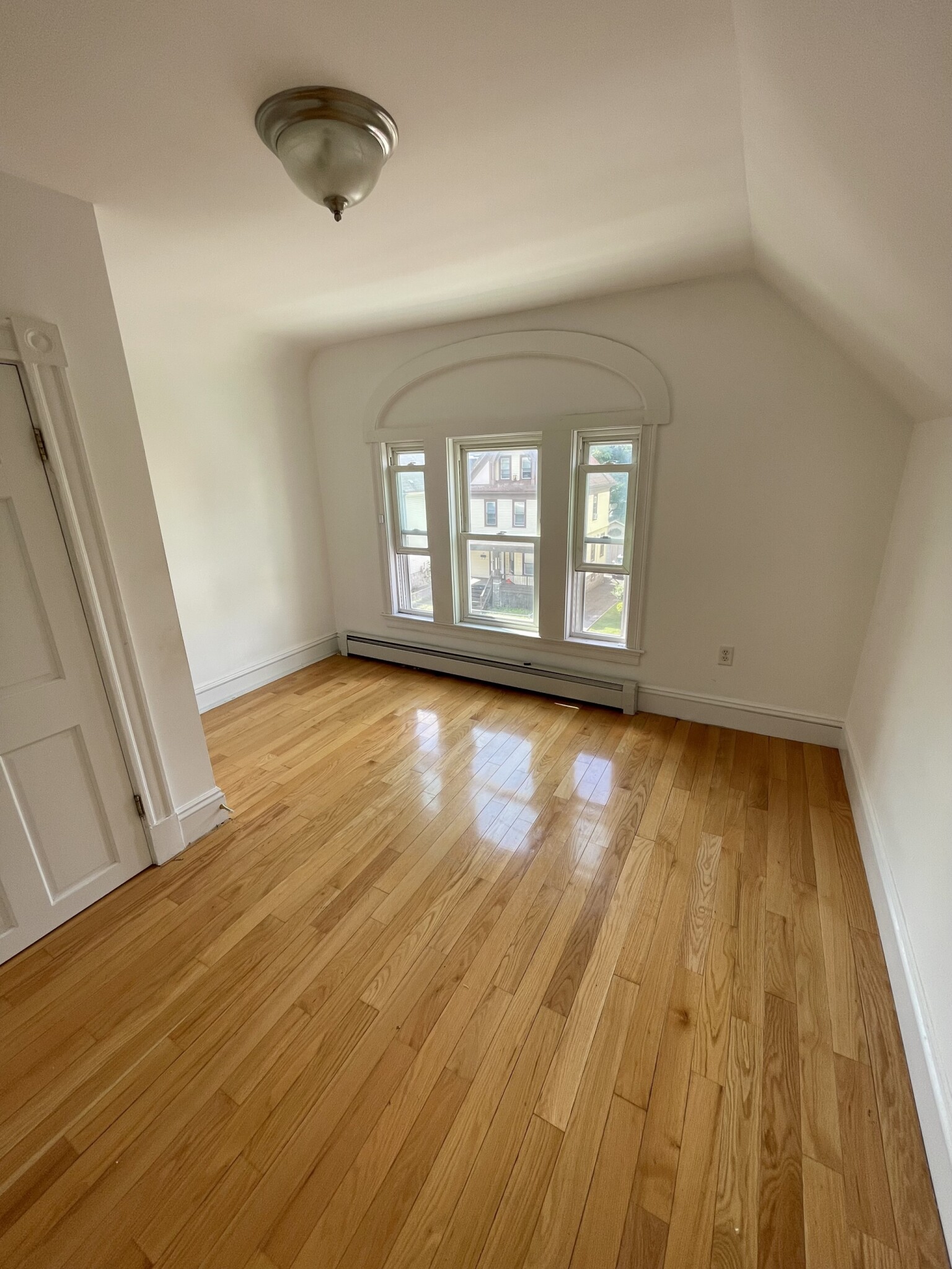 1 bed, 1 bath apartment for rent at 27 Brookview St Unit 3, Dorchester — photo 10 of 19
