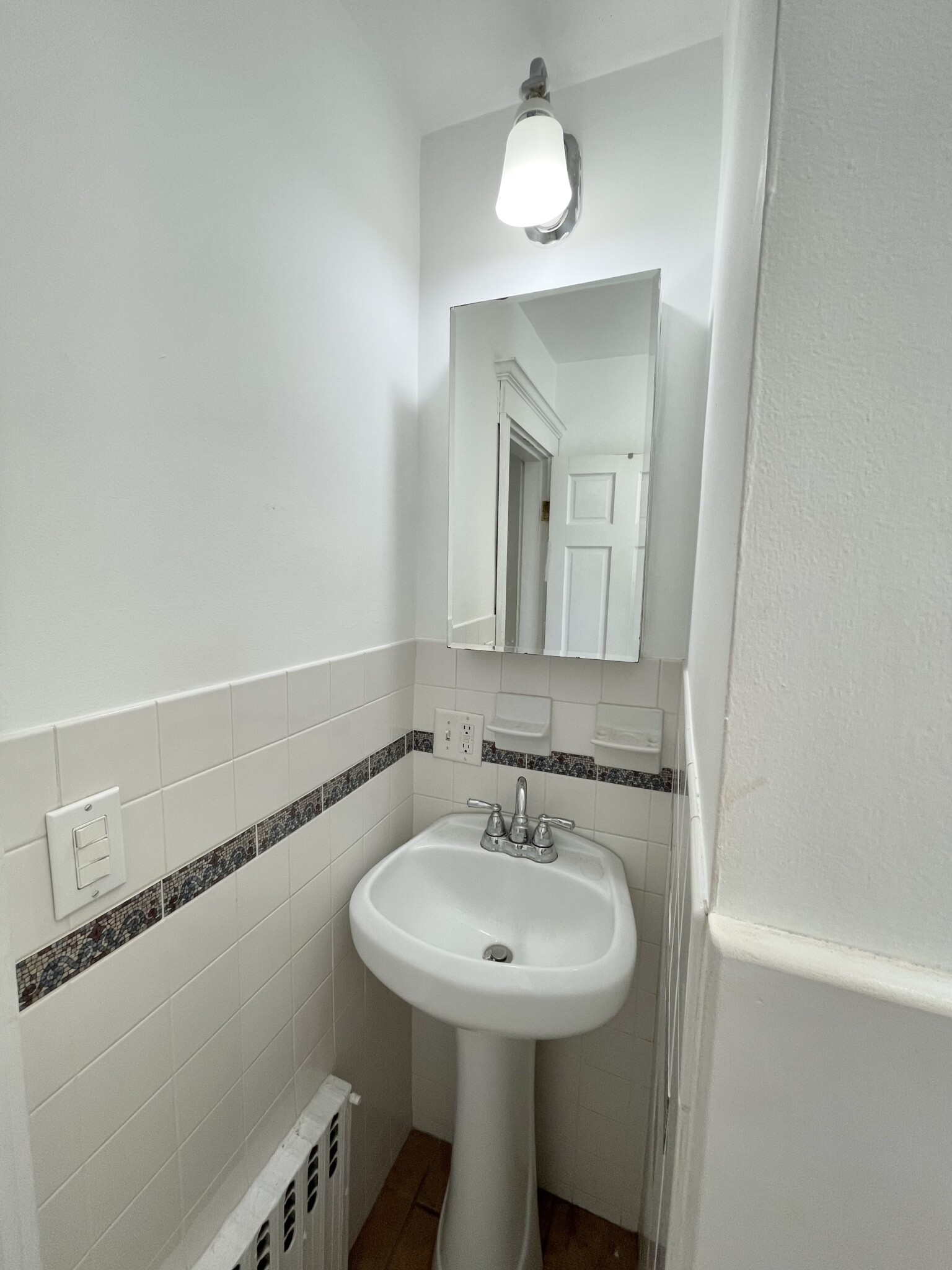 1 bed, 1 bath apartment for rent at 27 Brookview St Unit 3, Dorchester — photo 8 of 19