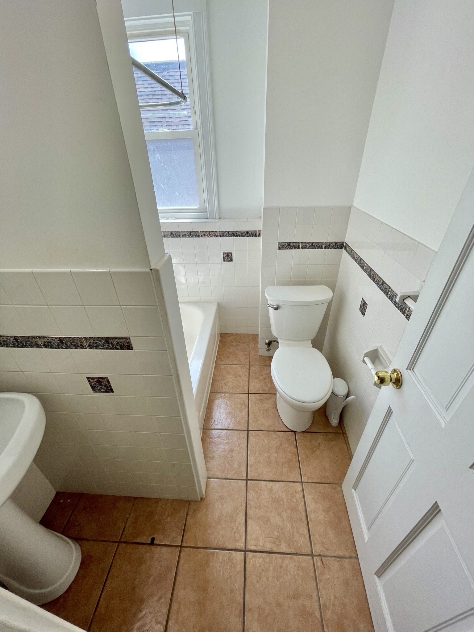 1 bed, 1 bath apartment for rent at 27 Brookview St Unit 3, Dorchester — photo 7 of 19