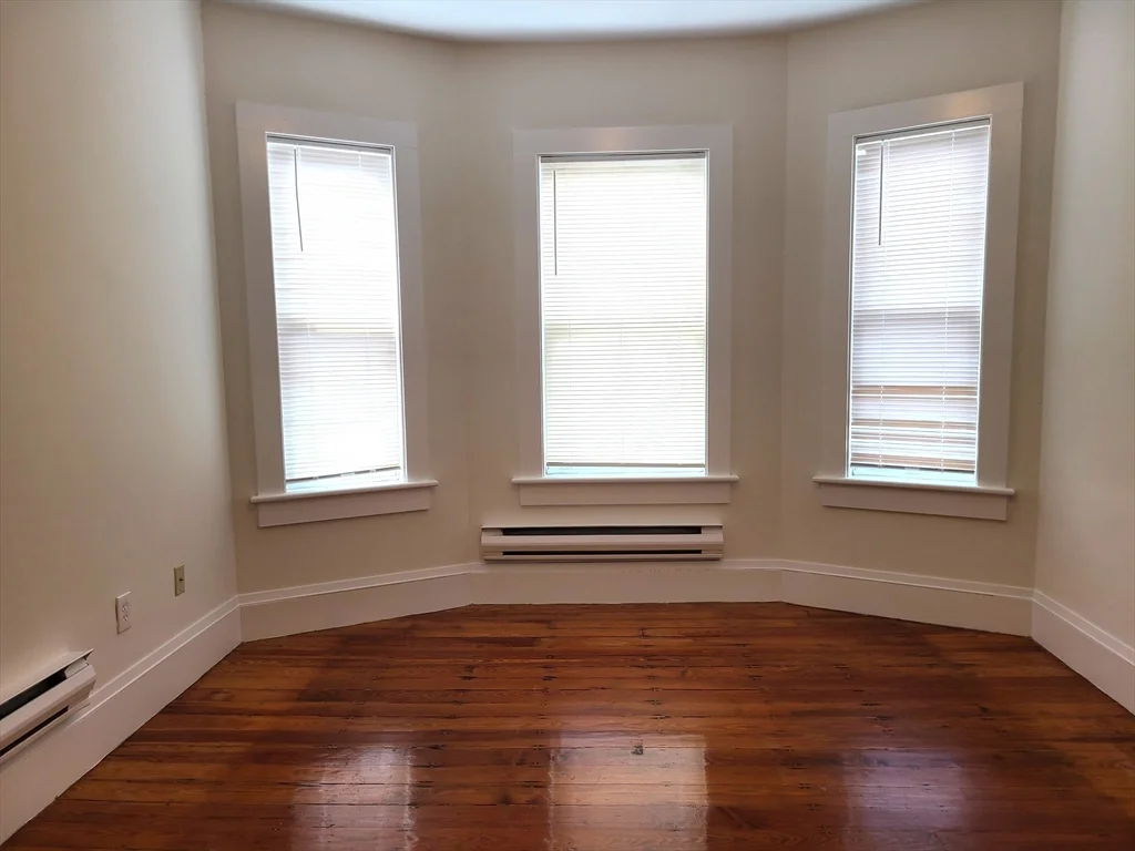 3 bed, 1 bath apartment for rent at 27 Buttonwood St Unit 1, Dorchester — photo 14 of 22