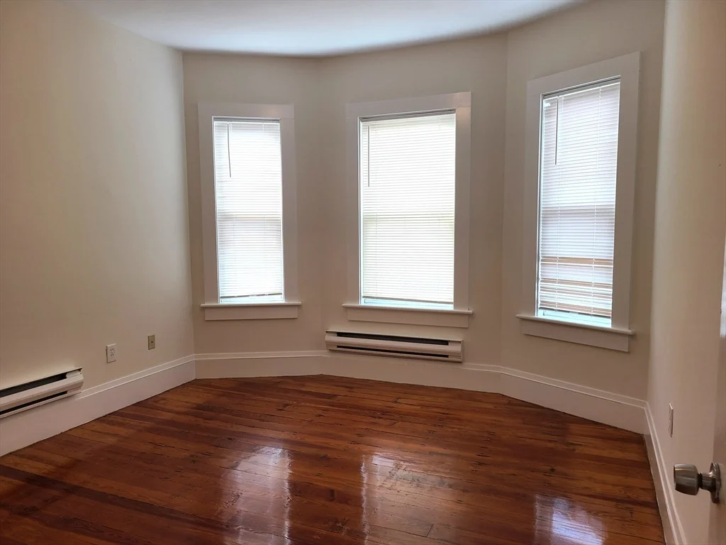 3 bed, 1 bath apartment for rent at 27 Buttonwood St Unit 1, Dorchester — photo 12 of 22