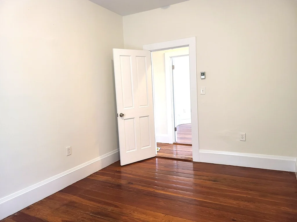 3 bed, 1 bath apartment for rent at 27 Buttonwood St Unit 3, Dorchester — photo 9 of 22