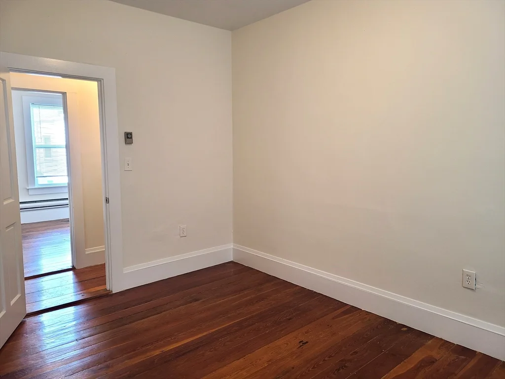 3 bed, 1 bath apartment for rent at 27 Buttonwood St Unit 3, Dorchester — photo 8 of 22
