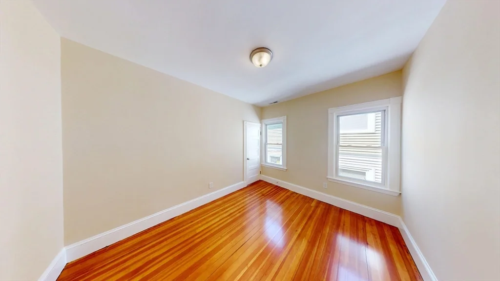 4 bed, 2 bath apartment for rent at 27 Champney Unit 1, Brighton — photo 9 of 17