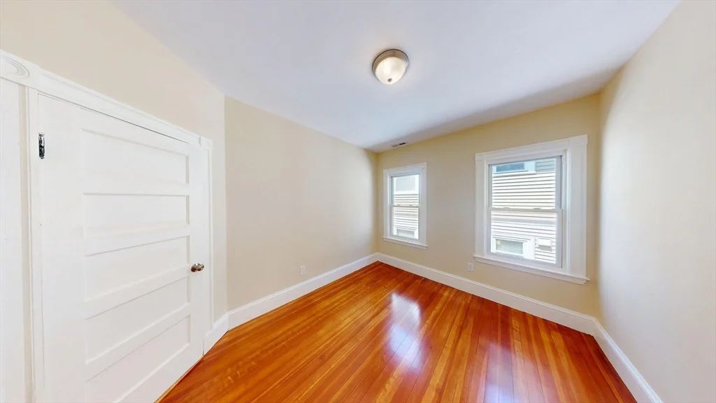 4 bed, 2 bath apartment for rent at 27 Champney Unit 1, Brighton — photo 10 of 17