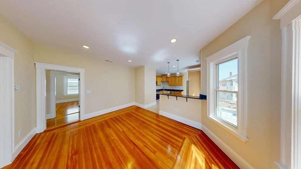 4 bed, 2 bath apartment for rent at 27 Champney Unit 1, Brighton — photo 4 of 17