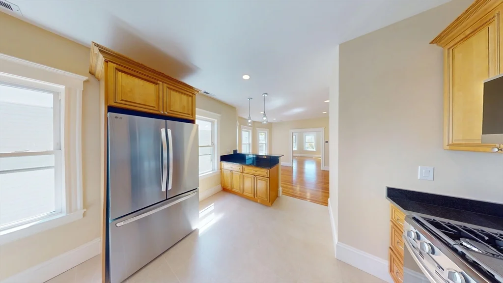 4 bed, 2 bath apartment for rent at 27 Champney Unit 1, Brighton — photo 7 of 17
