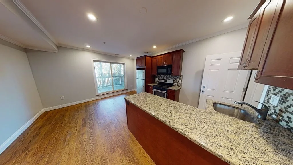 5 bed, 2 bath apartment for rent at 27 Chestnut Ave Unit 1, Jamaica Plain — photo 10 of 39