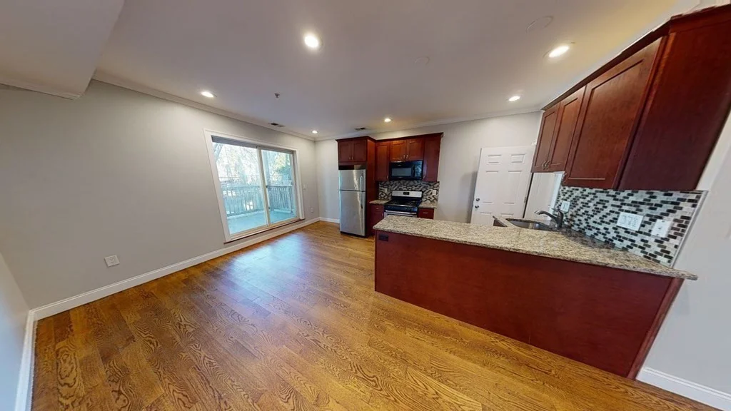 5 bed, 2 bath apartment for rent at 27 Chestnut Ave Unit 1, Jamaica Plain — photo 9 of 39