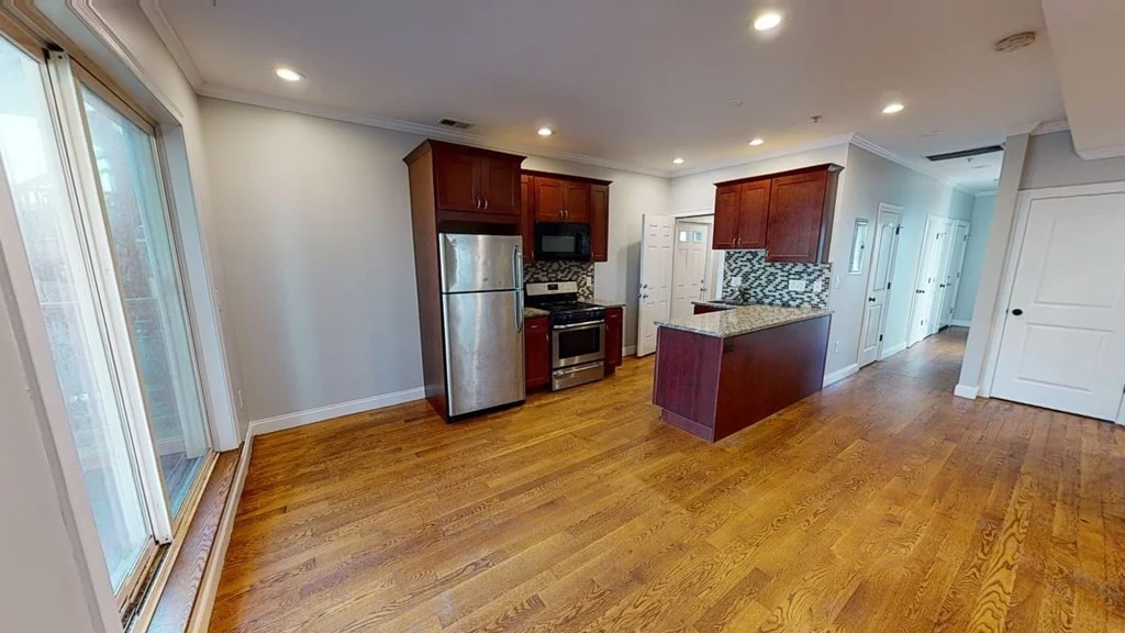 5 bed, 2 bath apartment for rent at 27 Chestnut Ave Unit 1, Jamaica Plain — photo 6 of 39