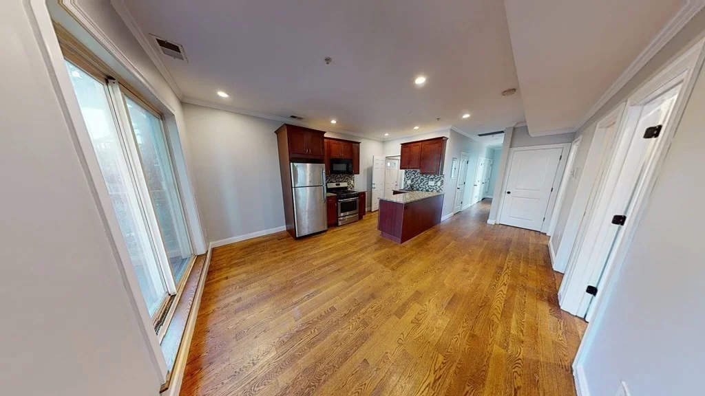 5 bed, 2 bath apartment for rent at 27 Chestnut Ave Unit 1, Jamaica Plain — photo 7 of 39