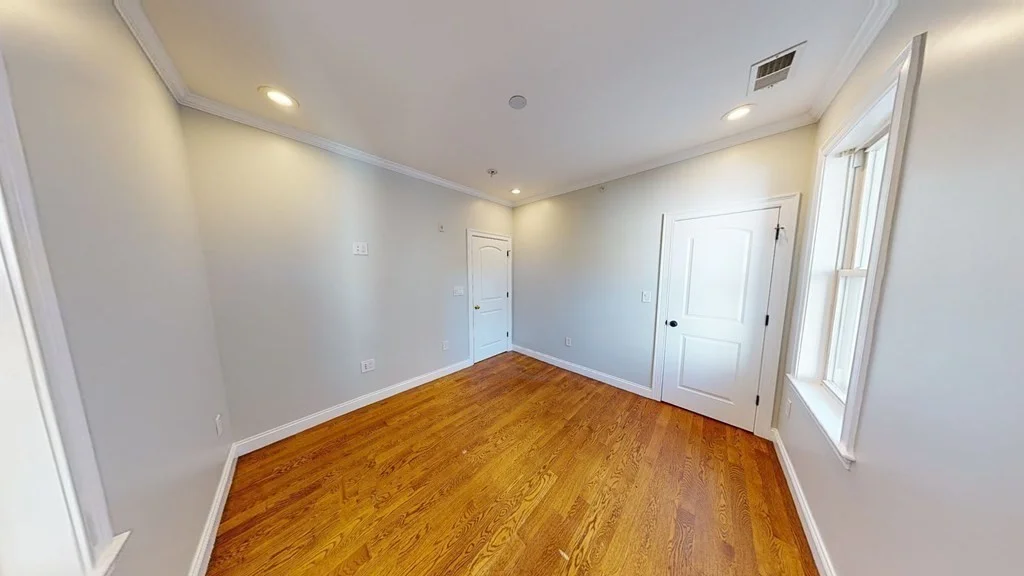 5 bed, 2 bath apartment for rent at 27 Chestnut Ave Unit 1, Jamaica Plain — photo 16 of 39