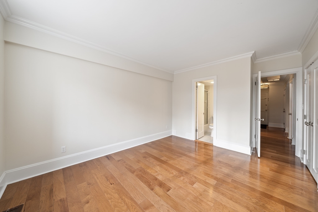 2 bed, 2 bath apartment for rent at 27 Chestnut St Unit 2A, Beacon Hill — photo 8 of 14