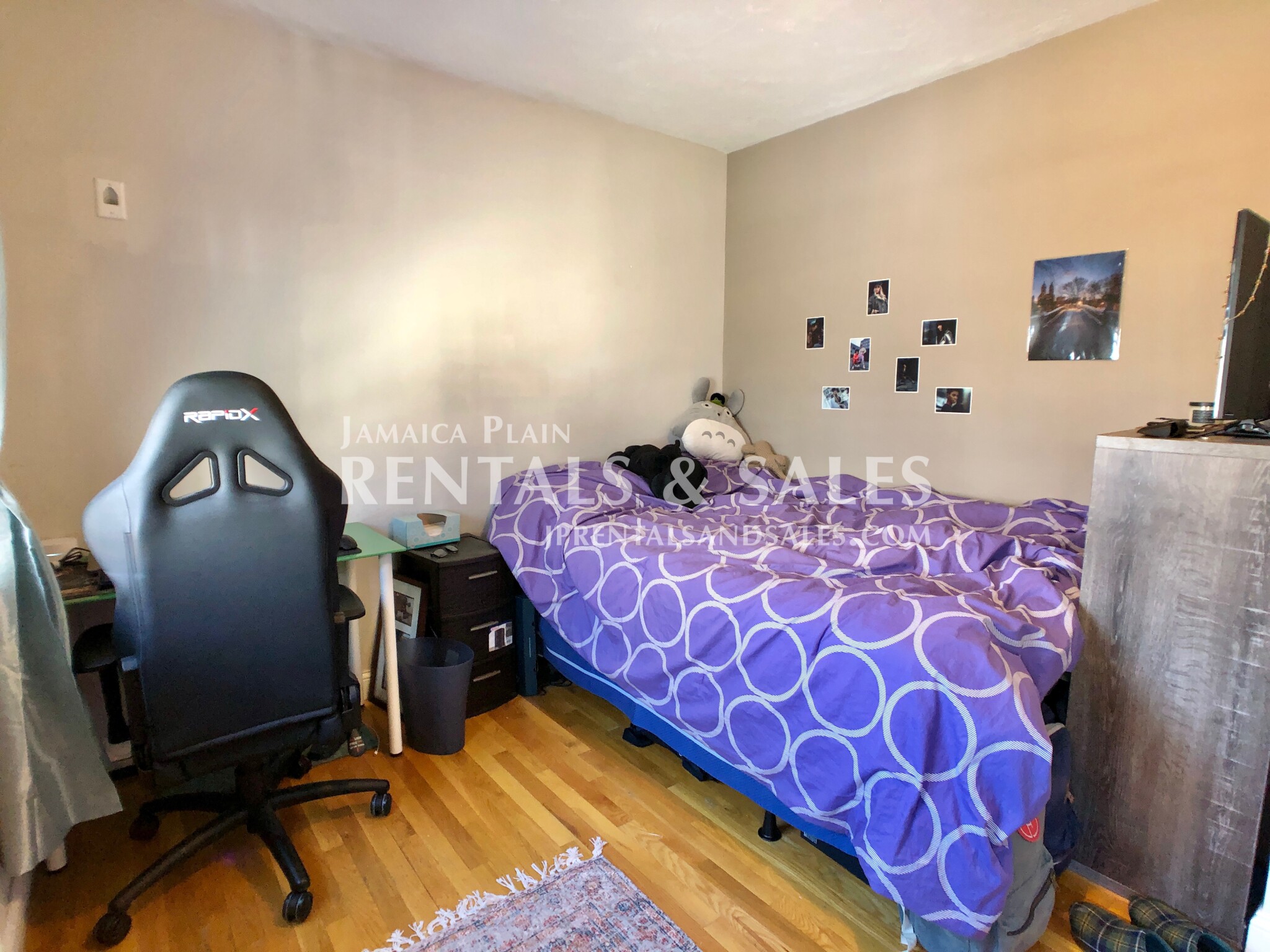 3 bed, 1.5 bath apartment for rent at 27 Clive St Unit A, Jamaica Plain — photo 15 of 19