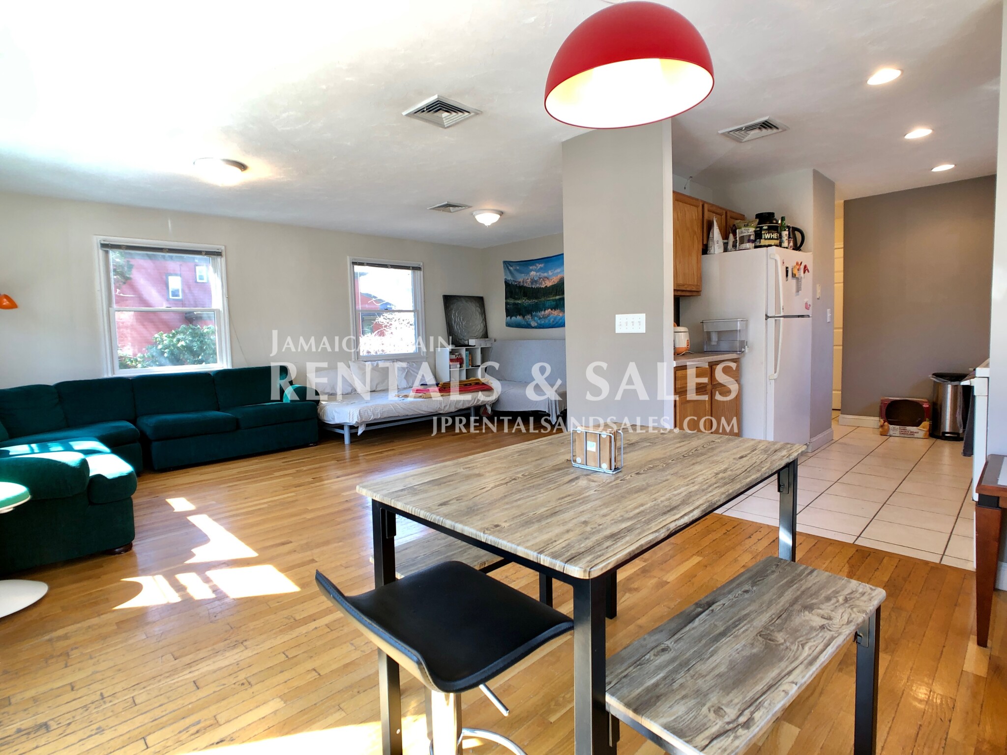 3 bed, 1.5 bath apartment for rent at 27 Clive St Unit A, Jamaica Plain